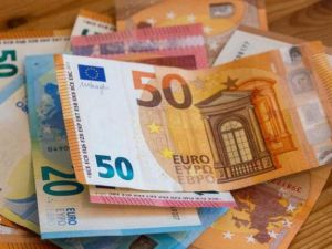سعر اليورو مقابل الليرة السورية