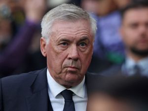 عرض ضخم من الدوري السعودي يهدد بانتقال أنشيلوتي