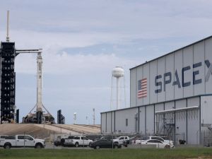 FAA fines SpaceX over launch license violations, Musk threatens lawsuit
