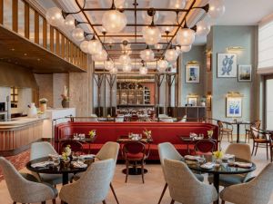 Duchess at Four Seasons Resort and Residences at The Pearl-Qatar Unveils its Afternoon Tea “A Canvas of Flavours” Inspired by Art from Hanadi Al Darwish