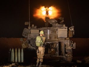 Israeli army advances in the Lebanese borders