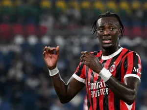 AC Milan English striker #90 Tammy Abraham reacts during the Italian Serie A football match between Lazio and Milan at the Olympic stadium in Rome on August 31, 2024. (Photo by tiziana fabi / AFP)