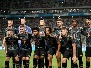 Players from Bayern Munich pose for a team photo before a friendly football match between Tottenham Hotspur and Bayern Munich at the Seoul World Cup Stadium in Seoul on August 3, 2024. (Photo by Anthony WALLACE / AFP)