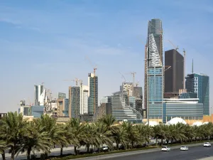 Saudi Arabia issues first license for gas cylinders sales