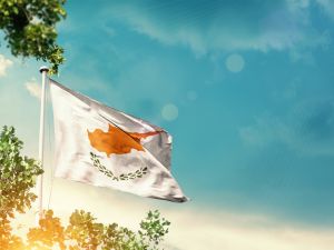 Cyprus signs agreement with Greece for undersea electrical interconnection