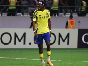 Nassr's French defender #03 Mohamed Simakan reacts after his team conceded a goal during the AFC Champions League Elite West Region football match between Iraq's Al-Shorta and Saudi Arabia's Al-Nassr at the Al-Madina Stadium in Baghdad's Sadr City on September 16, 2024. (Photo by AHMAD AL-RUBAYE / AFP)
