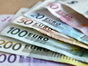 سعر اليورو مقابل الليرة السورية