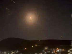 إيران 