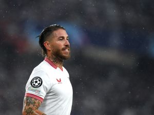 ريال مدريد يتجاهل فكرة استعادة سيرخيو راموس رغم إصابة كارفاخال
