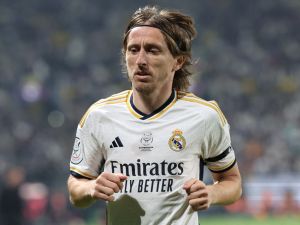 ريال مدريد يبحث عن خليفة لوكا مودريتش