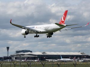 Pilot’s death mid-flight forces Turkish Airlines to divert plane to New York
