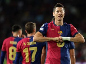 تشكيلة برشلونة المتوقعة ضد ديبورتيفو ألافيس في الدوري الإسباني 2024-25