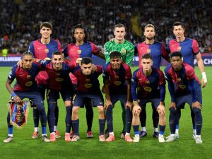 فريق برشلونة (Photo by Josep LAGO / AFP)