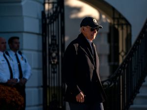U.S. budget deficit soars to $1.8 Trillion