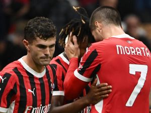 تشكيلة ميلان المتوقعة ضد نابولي في الدوري الإيطالي 2024-25
