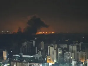 شن 12 غارة جوية على الضاحية الجنوبية للعاصمة بيروت، ليلا