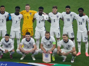 England players pose for a picture during the UEFA Euro 2024 final football match between Spain and England at the Olympiastadion in Berlin on July 14, 2024. (Photo by Odd ANDERSEN / AFP)