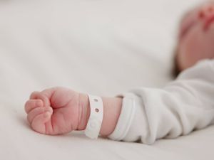 Iraq arrests 2 for planning to sell 4-day-old baby for $40,000