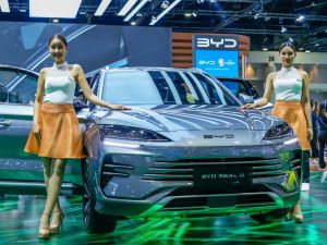 Chinese BYD surpasses Tesla’s quarterly revenue for the first time
