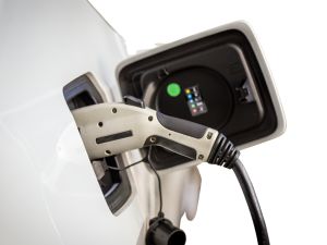 Saudi Ceer and EVIQ collaborate to support electric cars in KSA