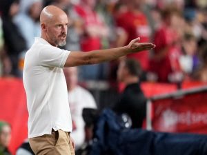 Head coach Erik ten Hag pf Manchester United watches his team play against Liverpool during a pre-season friendly match at Williams-Brice Stadium on August 03, 2024 in Columbia, South Carolina. Grant Halverson/Getty Images/AFP (Photo by GRANT HALVERSON / GETTY IMAGES NORTH AMERICA / Getty Images via AFP)