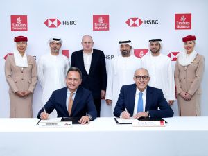 طيران الإمارات