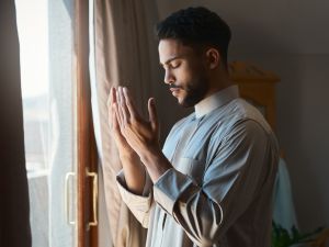 دعاء لتسهيل المشي والتخلص من التعب والارهاق