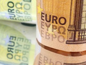 سعر اليورو مقابل الليرة السورية