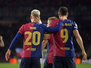 برشلونة مطالب بتحقيق الفوز على لاس بالماس (Photo by MANAURE QUINTERO / AFP)