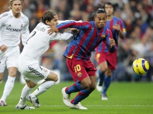 كلاسيكو أساطير برشلونة وريال مدريد