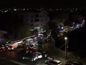 الأجهزة الأمنية طالبت المواطنين بالبقاء داخل منازلهم لحين تأمين المنطقة