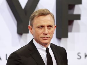 Daniel Craig