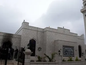 إحراق مسجد