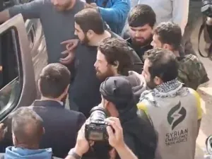 تايس