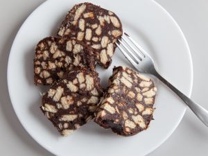 طريقة عمل الليزي كيك بالشوكولاتة
