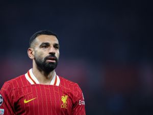 صلاح يميل لتجديد عقده مع ليفربول