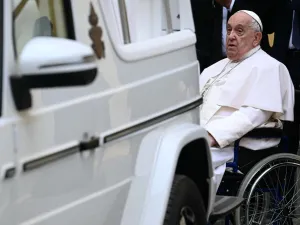 Vatican unveils New Mercedes electric Popemobile