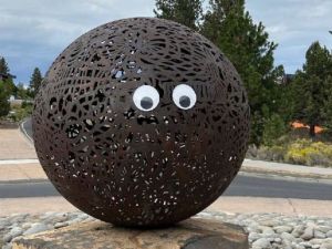 Googly eyes on statues spark debate in US Oregon city