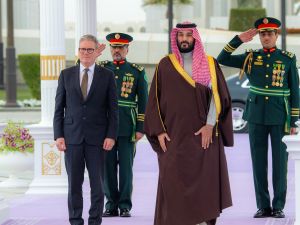 UK Prime Minister meets Saudi Crown Prince in Riyadh