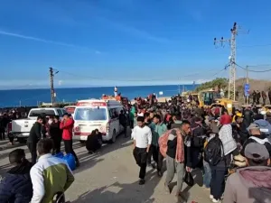 نازحون