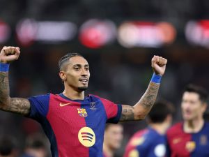 رافينيا يستمر في التألق والإبداع هذا الموسم مع برشلونة