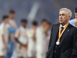 نهائي السوبر الإسباني: أنشيلوتي يعلق على هزيمة ريال مدريد المدوية أمام برشلونة