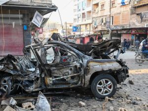 Two car blasts in Homs countryside