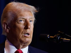 Trump slams EU, warns of 25% tariffs