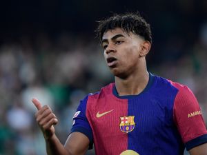 تفاؤل في برشلونة..هل يكون يامال أساسيًا أمام أتلتيكو؟