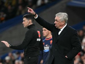 ريال مدريد يمنح الفرصة لموهبته الدفاعية.. من هو ماريو ريفاس؟