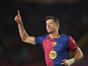 بالأرقام.. نجم برشلونة المخضرم شبح يطارد فالنسيا