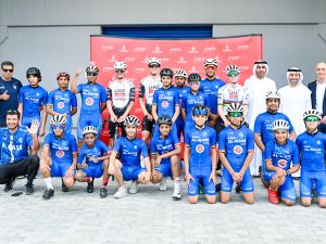 تعاون بين طيران الإمارات وفريق الإمارات XRG للدراجات لتقديم حصة تدريبية لشباب نادي النصر