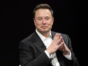 Musk partners with UAE government to launch Dubai Loop project