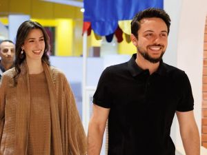 الأميرة رجوة الحسين تختار قفطان باللون البني في أحدث ظهور لها